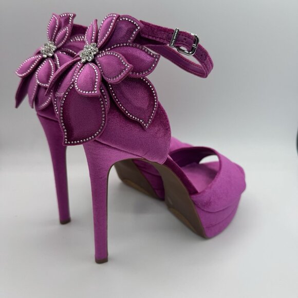 Gianni Bini Karmello Size 11 Fuchsia Velvet Rhinestone Floral Platform Stilettos - Picture 1 of 16